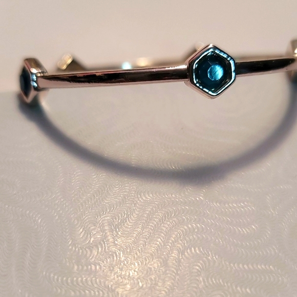 Blue Octagon Shaped Design Bracelet - Picture 2 of 6